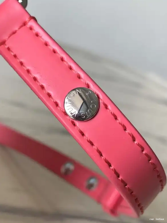 Cheap TWIST PM-19*15*9CM LOUIS VUITTON 0604